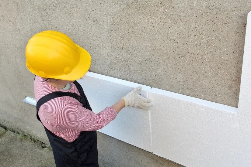 Installation des plaques isolants